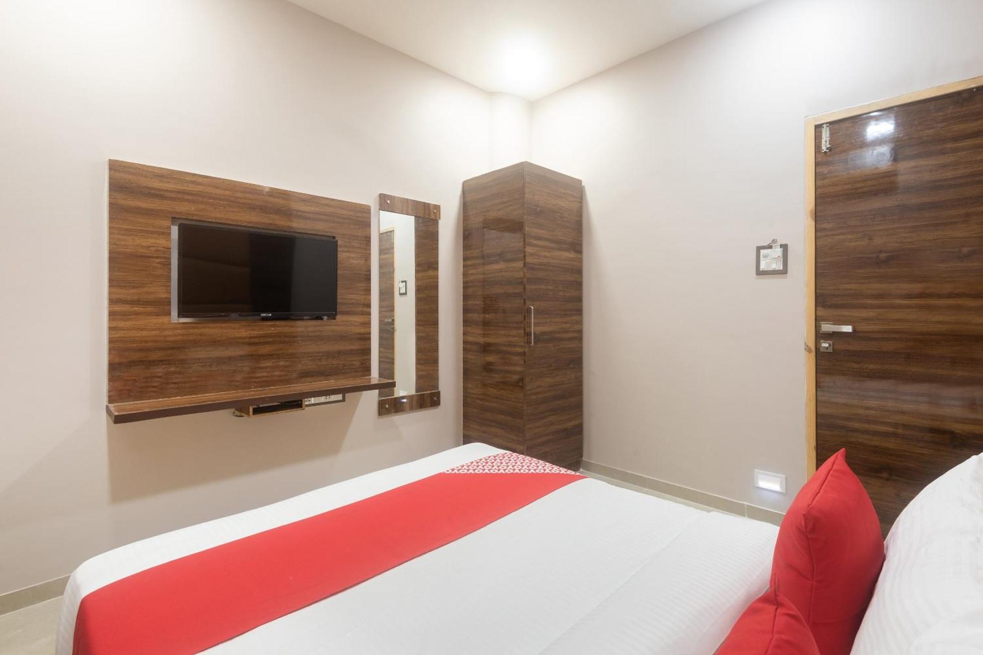 Hotel Blue Executive Near Chhatrapati Shivaji International Airport Mumbai Luaran gambar